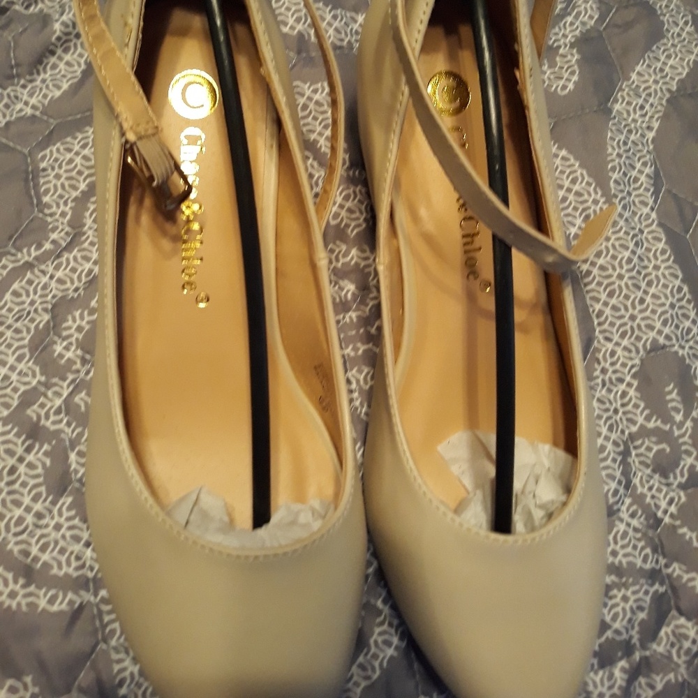 Ivory shoes - Picture 5 of 5